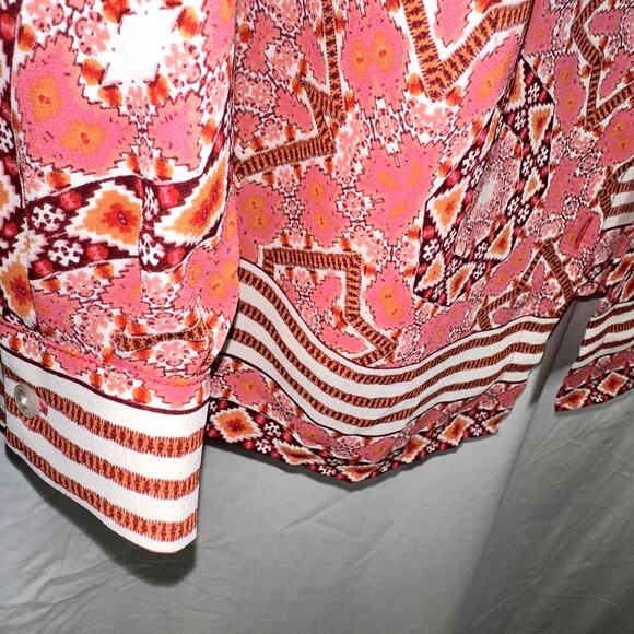 Talbots Womens Size Medium Pink White Geometric Boho Chiffon Long Sleeve Blouse - Picture 4 of 9
